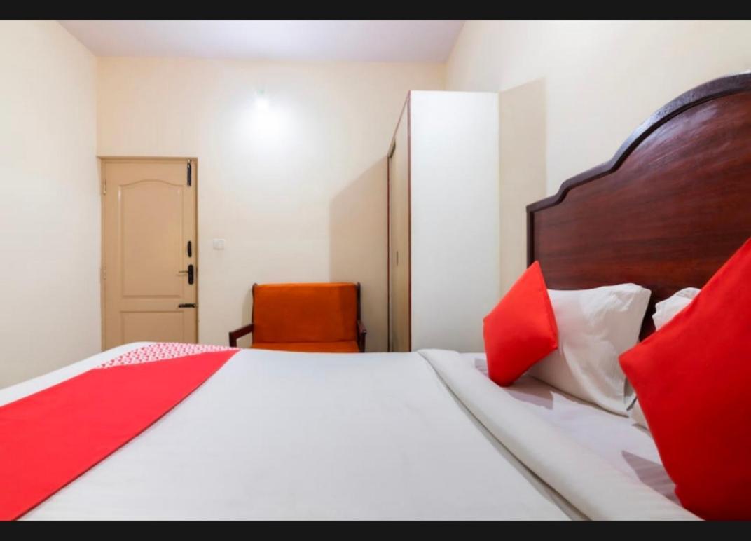 Royal Guest Inn Hsr Layout Бангалор Екстериор снимка